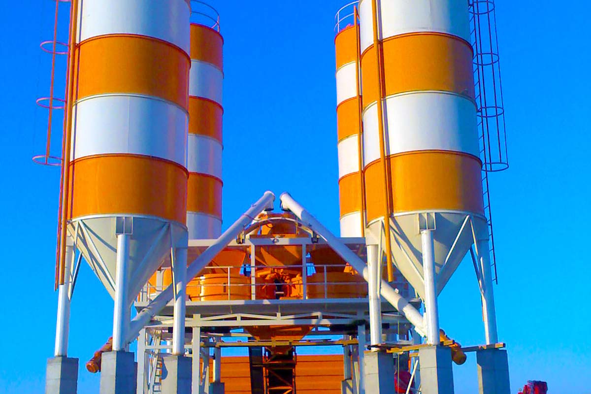 çift karıştırıcılı beton santrali