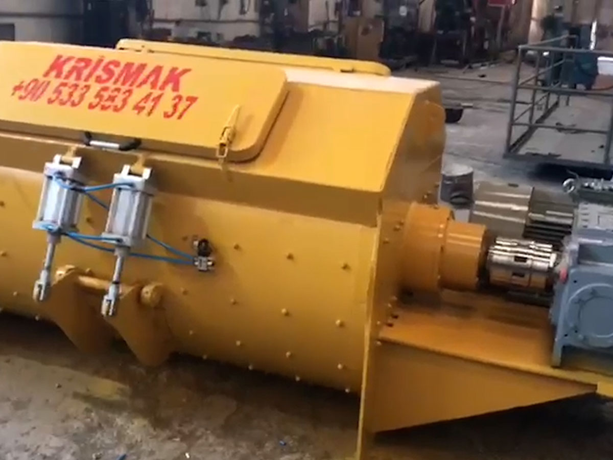 Krismak Tek Şaftlı Mikser, verimli beton üretimi sağlar.